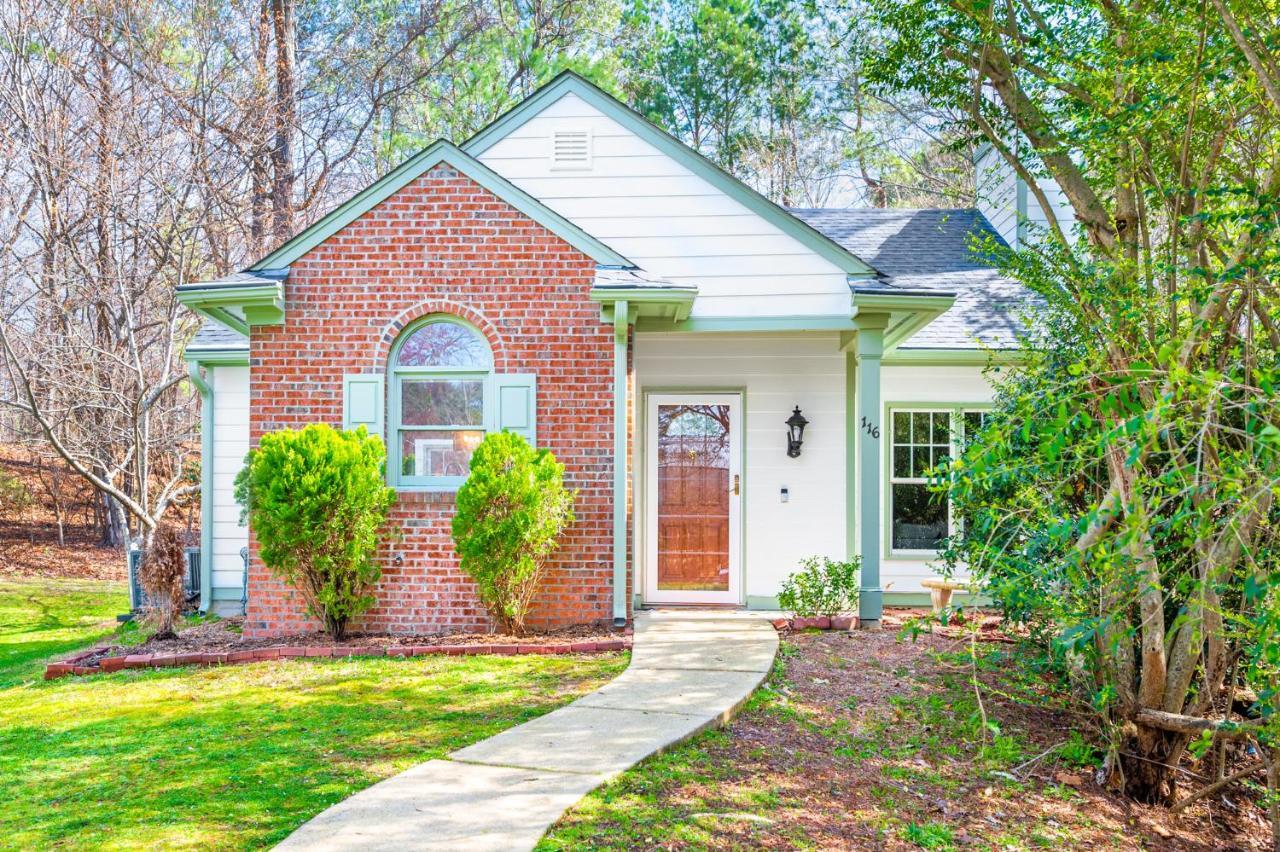 Cozy Industrial Kildaire Farms Home- Near Downtown Cary Exterior photo