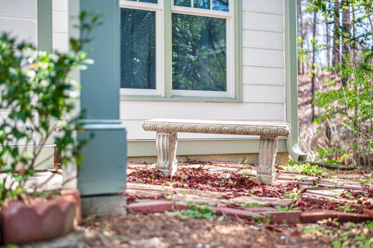 Cozy Industrial Kildaire Farms Home- Near Downtown Cary Exterior photo